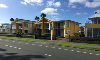 Bucklands Beach Waterfront Motel