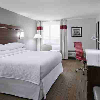 Four Points by Sheraton Detroit Novi Rooms