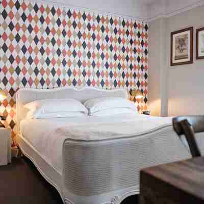 The Bull Hotel Rooms