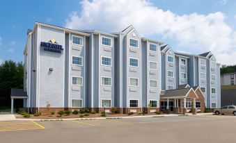 Microtel Inn & Suites by Wyndham Waynesburg