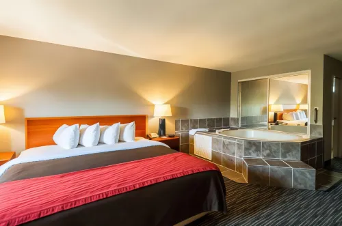 Quality Inn Solomons - Beacon Marina Hotels in Solomons