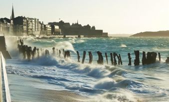 B&B Hotel Saint-Malo Centre