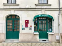 Cit'Hotel le Volney Отели в г. Дистре