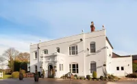 Woughton House Hotel Hotels near Oakgrove School