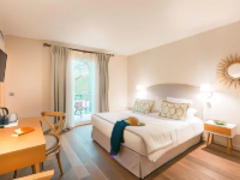 Hotel Spa & Restaurant Cantemerle Hotels in Vence