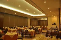 Sur Grand Hotel Hotel di Al-Bar