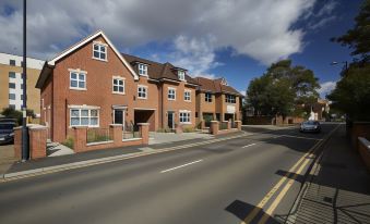 Viridian Apartments in Maidenhead Serviced Apartments - Imperial Court