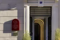 Hotel des Carmes by Malone Hotel in zona Archaeological Crypt of Notre-Dame Cathedral