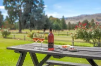 Lake Dunstan Motel Hotels in Cromwell