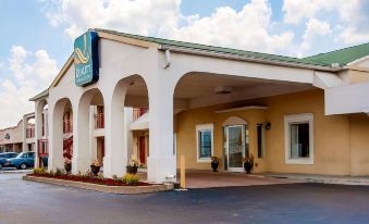 Quality Inn & Suites - Housity