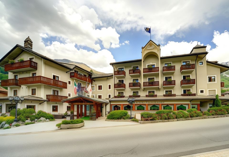 hotel overview picture