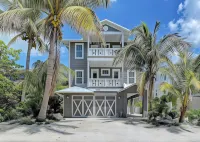 Mermaid's Landing Managed by Beach Retreats Hotels near Drift-In AMI