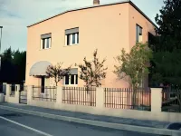 Hotel Volta Hotel in zona Volpato Rag. Carlo