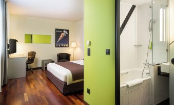 Holiday Inn Zurich - Messe, an IHG Hotel