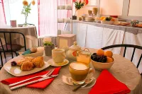 Domus Hotel - servizio colazione