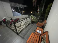 Villa 152 m² dengan 3 kamar tidur dan 2 kamar mandi pribadi di Bojong Gede Hotel di Kecamatan Parung