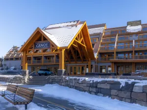 Hotel Canoe & Suites