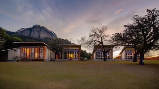 Seven Bluff Cabins