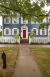 William's Grant Inn Bed and Breakfast Các khách sạn gần Roger Williams University
