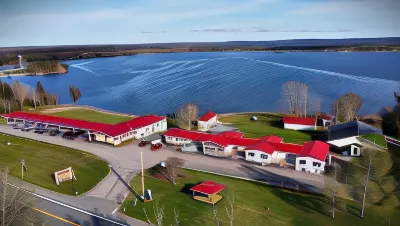 Trailsman Lodge Hotels in Baddeck