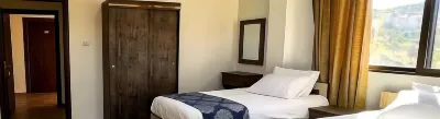 Al-Jabal Castle Hotel - Ajloun Hotels near Birkatayn Roman Festival Theatre
