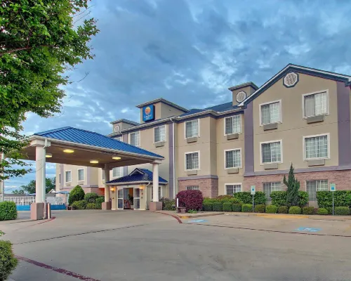 FairBridge Inn & Suites Cleburne Hotels in Cleburne