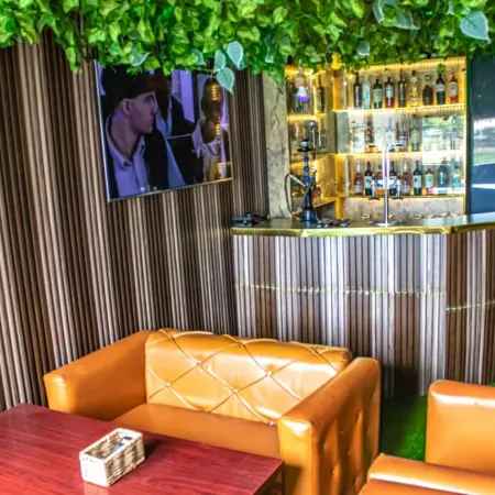 Laycon Hotel and Suites