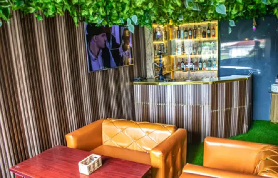 Laycon Hotel and Suites