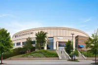 Holiday Inn Express & Suites Greenville-Downtown Hotels in Travelers Rest