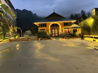 Sinai Bungalow & Hotel SaPa