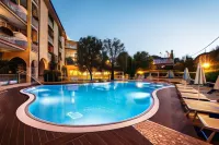 Hotel Bisesti - Pools