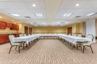 Comfort Suites
