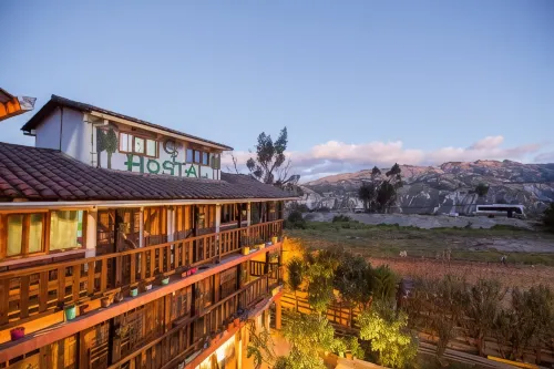 Hostal Cloud Forest Hotels in Zumbahua