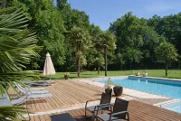 Chateau Saint Martin B&B Hotels in Berenx