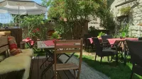 Uno Hotel Chapeau Noir - 3-Star