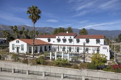 Moxy Santa Barbara Hotels in Santa Barbara