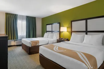 Quality Inn & Suites Các khách sạn gần Alice & Jack Wirt Public Library