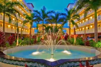 Sunset Vistas Two Bedroom Beachfront Suites - parking