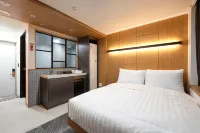 S Stay Hotel
