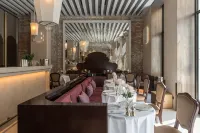 Nolinski Venezia - Evok Collection