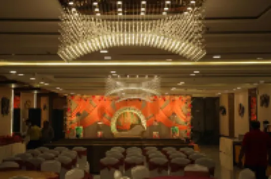 Hotel Idhayan Palace