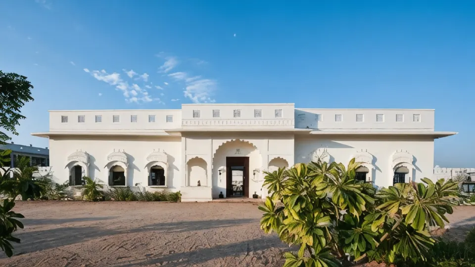 Aaram Bagh-Pushkar Villa