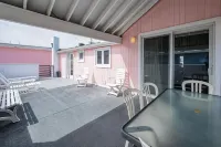 Heart of Wildwood Boardwalk Motel - balcony