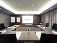 Hotel Mercure Brussels Centre Midi Hotels near Metro Clemenceau