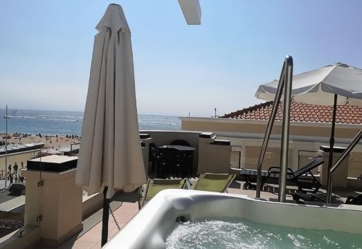 나자레 루프탑 전경