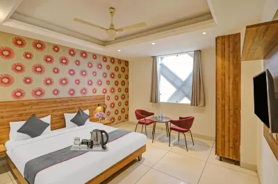 FabHotel Golden Glory