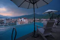 アーバス ポカラ バイ バラヒ ホスピタリティ