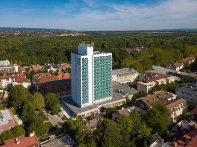 Hunguest Hotel Panoráma Hotels in 