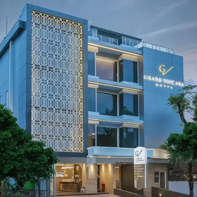 Sunerra Express Grand Viveana Bandung Hotels near Istana Plaza