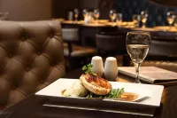 Golden Lion Hotel - breakfast